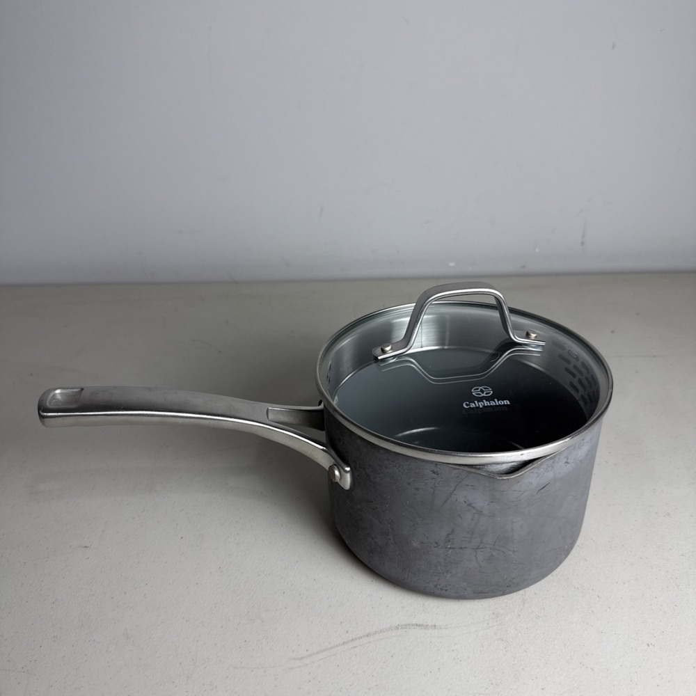 Calphalon Classic 2.5 Qt Sauce Pan 87025  Double Pour Strainer Lid Cook Quality